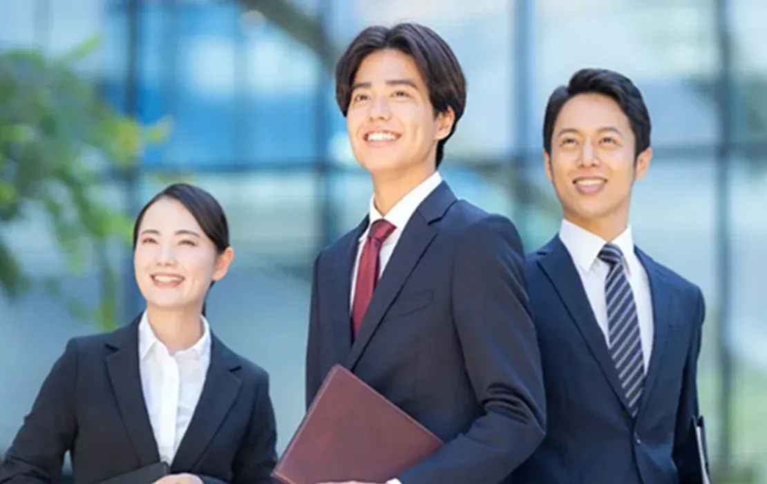 特定技能と企業の窓口の男性